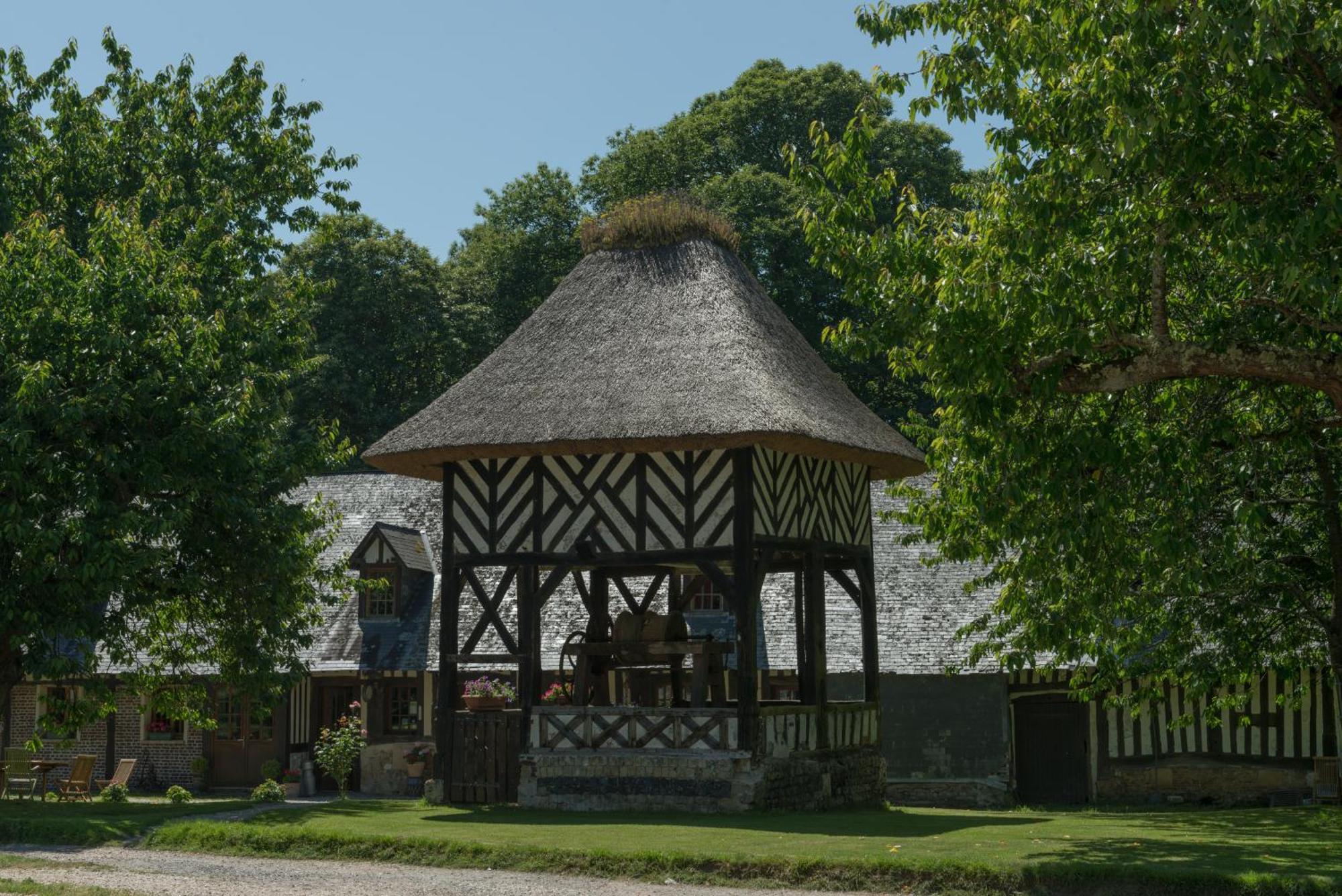 Hotel La Ferme Chevalier Équemauville Exterior foto